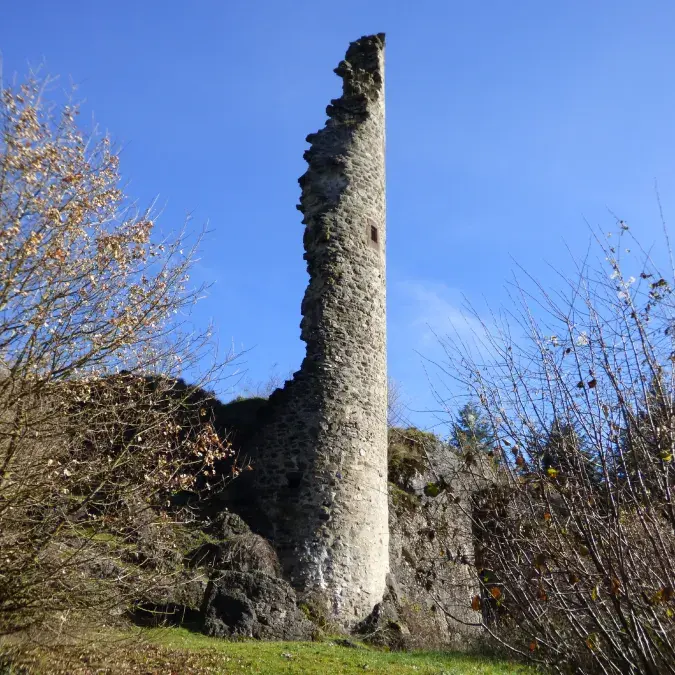 Tour féodale de Boissezon