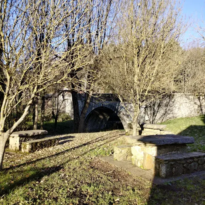 Aire de pique-nique (gîte d'étape)_Fraisse-sur-Agout