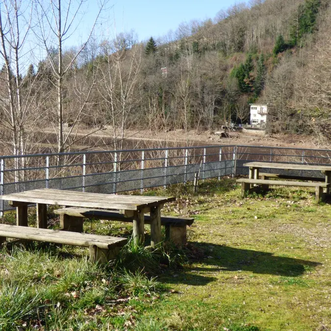 Aire de pique-nique du pont de Calas_La Salvetat-sur-Agout