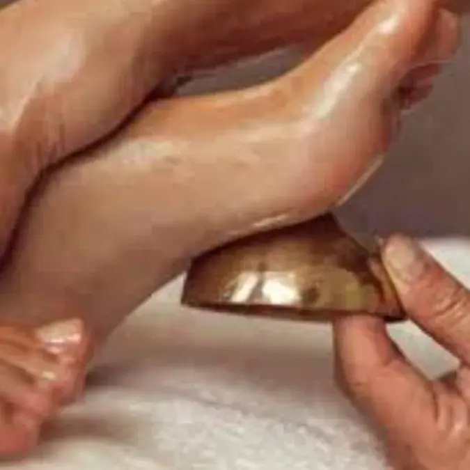 Massage des pieds au bol Kansu_La Salvetat-sur-Agout