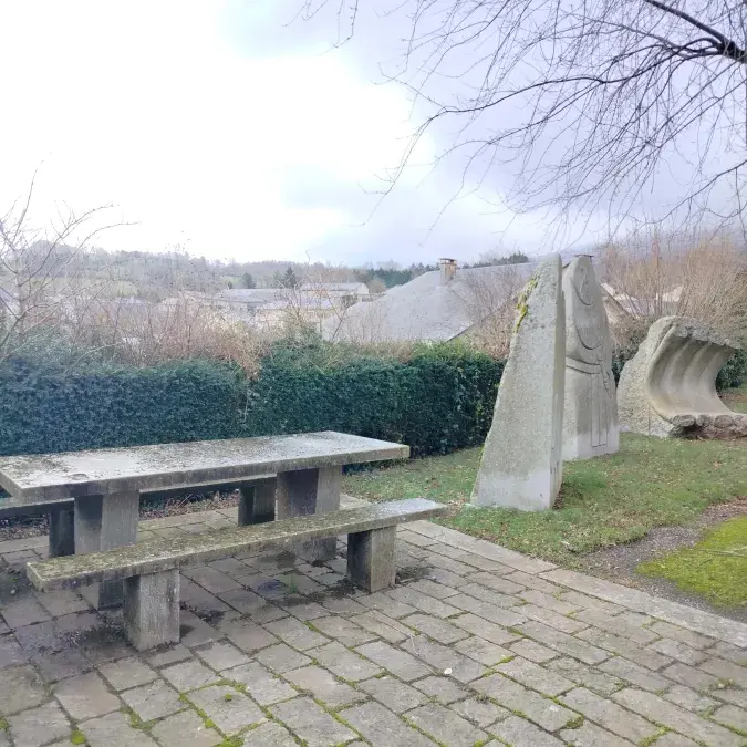 Aire de pique-nique de la Maison de la Charcuterie_Lacaune