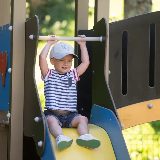 Aire de jeux pour les tout-petits !