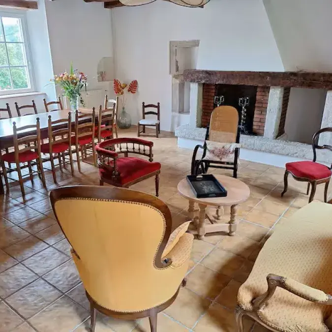 A l'orée du bois et du château_Lacaune