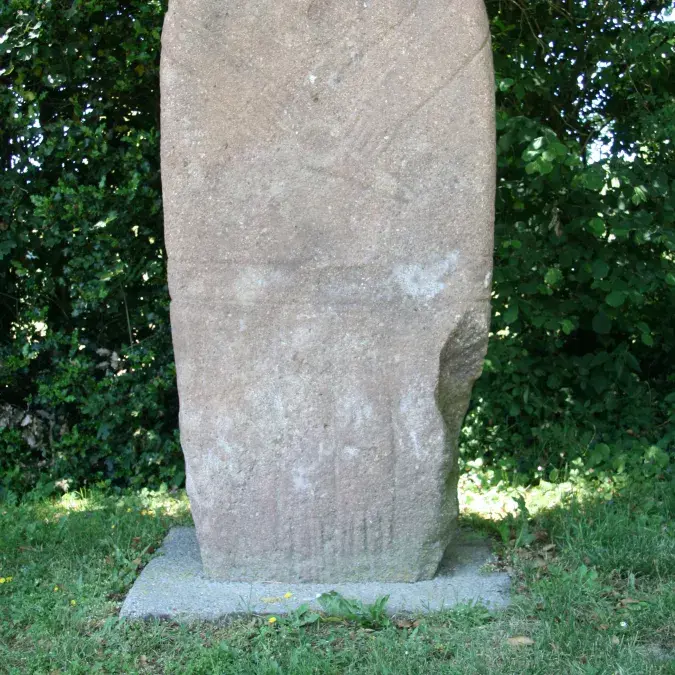 Statue-menhir de Camp Grand