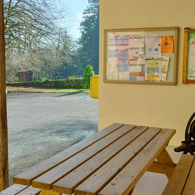 Aire de pique-nique de la mairie_Lamontélarié