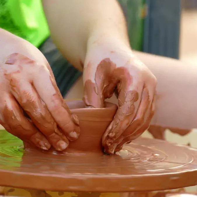 Atelier poterie animé par Carole_Murat-sur-Vèbre
