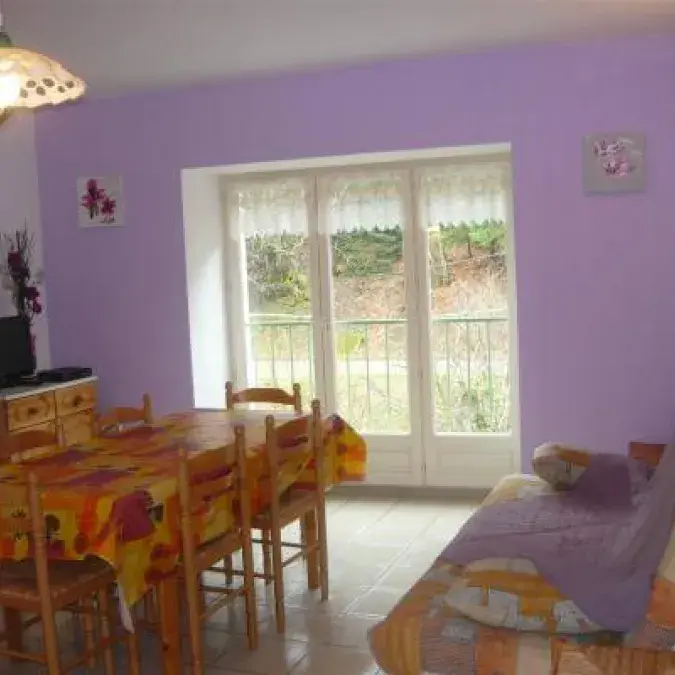 Les Châtaigneraies 1