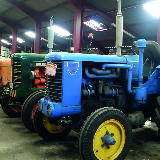 Musée des battages et des anciens tracteurs_Murat-sur-Vèbre