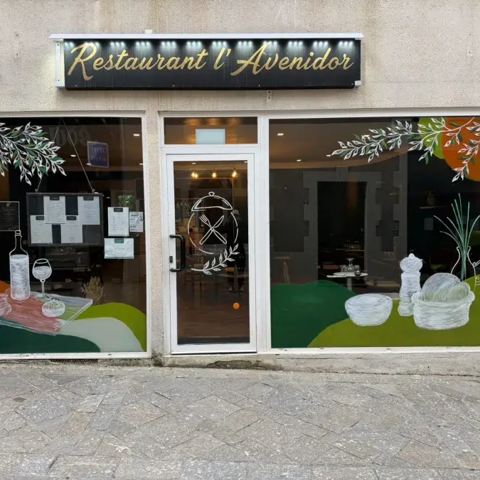 Facade restaurant