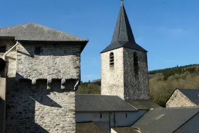 Tour et église de Nages