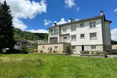 Façade