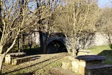 Aire de pique-nique (gîte d'étape)_Fraisse-sur-Agout