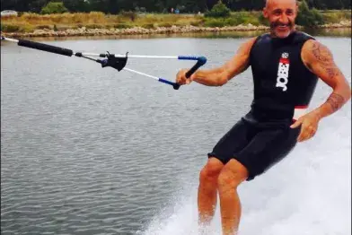 Ski nautique Barrefoot_La Salvetat-sur-Agout