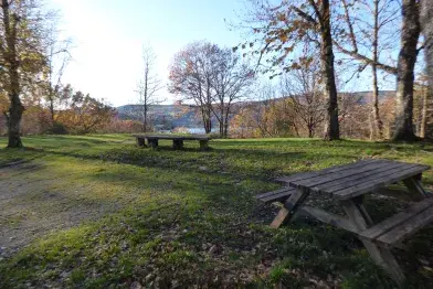 Aire de pique-nique du lac du Laouzas (n°1)_Nages