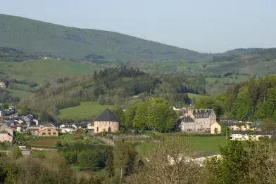 Chateau et Tour de Calmels