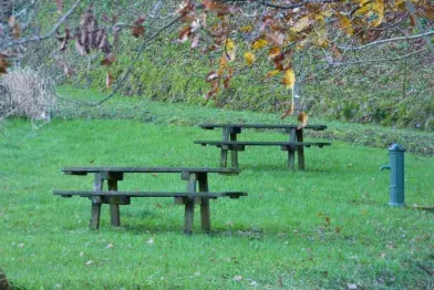 Aire de pique-nique de l'aire de jeux_Cambon-et-Salvergues