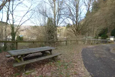 Aire de pique-nique route de Fontfroide_Cambon-et-Salvergues