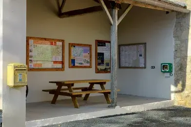 Aire de pique-nique de la mairie_Lamontélarié