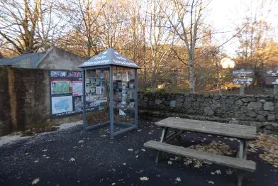 Aire de pique-nique de l'église_Cambon-et-Salvergues