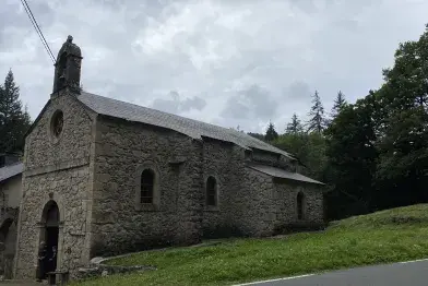 Chapelle de Bonneval en bordure de route