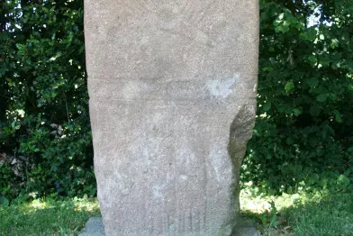 Sentier autour de la statue-menhir de Paillemalbiau_Murat-sur-Vèbre